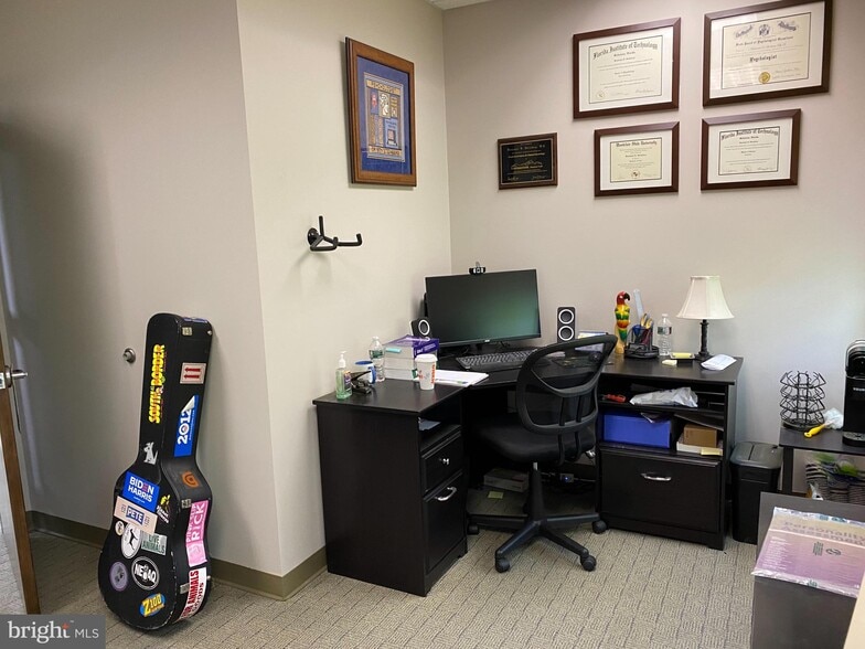 34 Manchester Ave, Forked River, NJ for lease - Interior Photo - Image 3 of 10