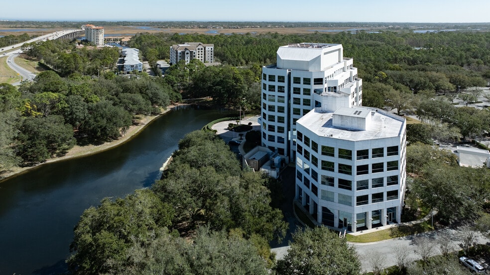 1776 American Heritage Life Dr, Jacksonville, FL for lease - Building Photo - Image 3 of 19