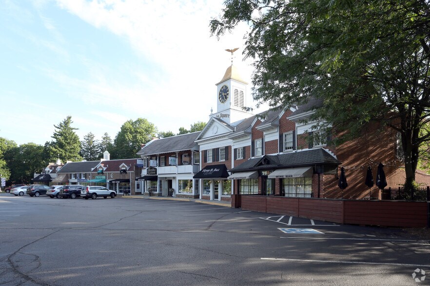 2291-2295 W Market St, Akron, OH à louer - Photo principale - Image 1 de 12