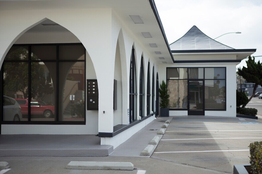 1227-1239 Scott St, San Diego, CA à louer - Photo du bâtiment - Image 2 de 5