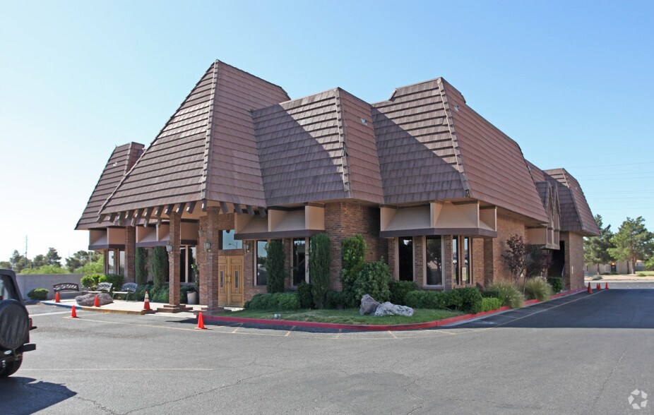 6212 W Charleston Blvd, Las Vegas, NV à vendre - Photo principale - Image 1 de 5