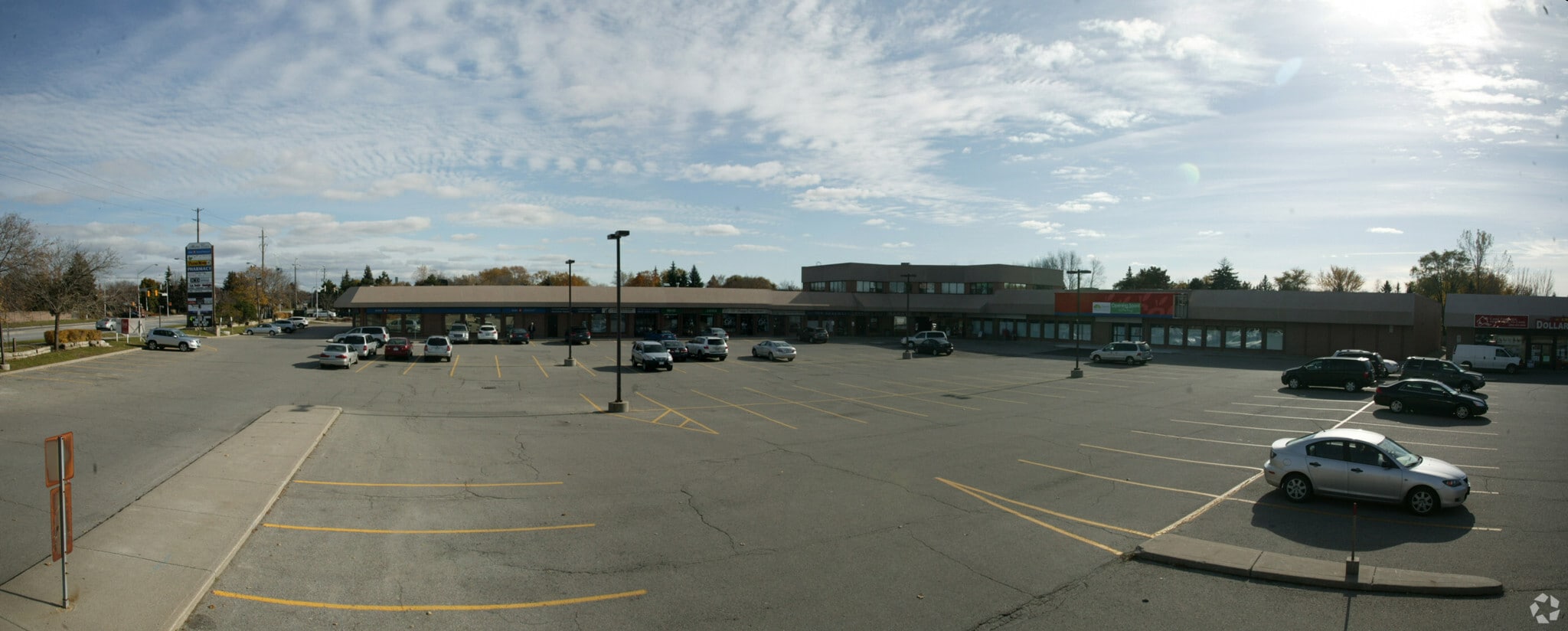 2535 Major Mackenzie Dr W, Vaughan, ON for lease Primary Photo- Image 1 of 6