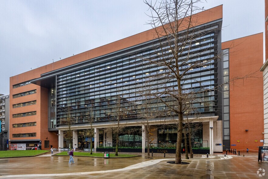 4 Brindley Pl, Birmingham à louer - Photo principale - Image 1 de 24