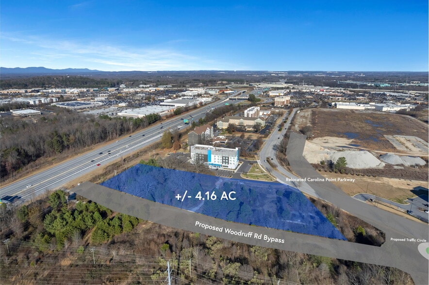 190 Carolina Point Pky, Greenville, SC à vendre - Photo du bâtiment - Image 3 de 10