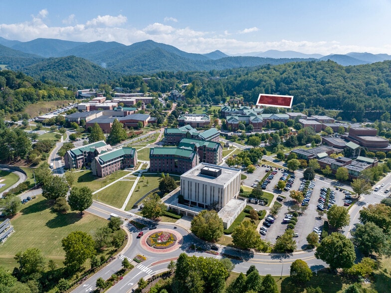 44 & 54 Legacy Ln, Cullowhee, NC for sale - Building Photo - Image 3 of 40