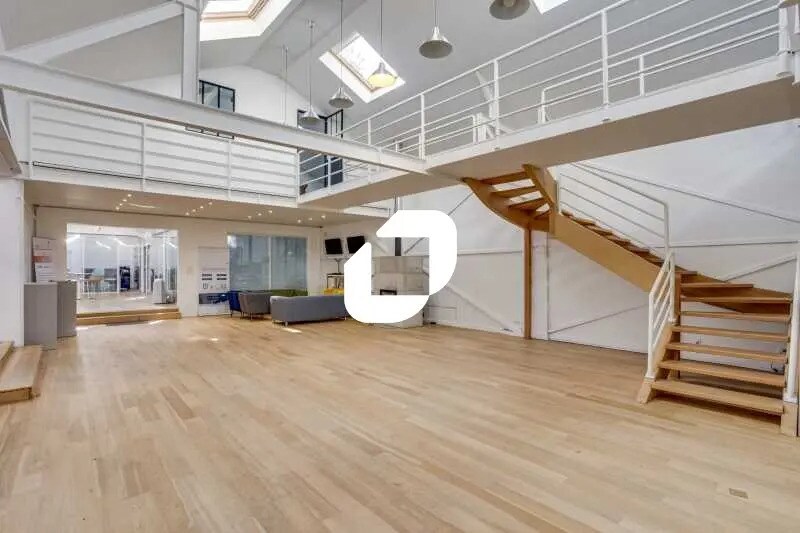 Flex in Nanterre for lease - Building Photo - Image 1 of 15
