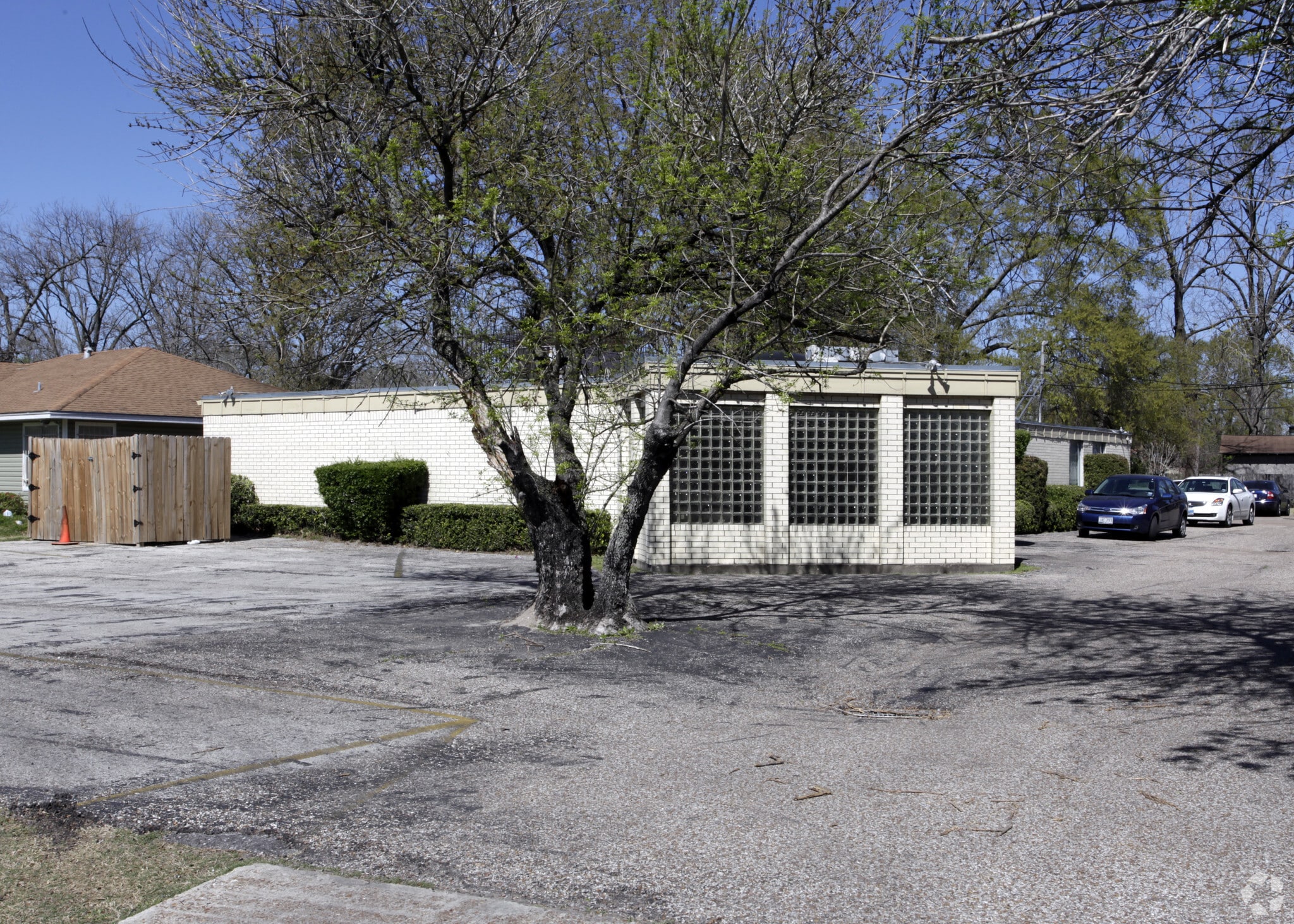 110 W Rosamond St, Houston, TX for sale Primary Photo- Image 1 of 3