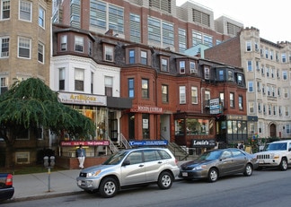 Plus de détails pour 710 Commonwealth Ave, Boston, MA - Commerce de détail à louer