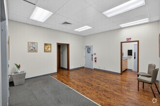 75-5699 Kopiko St, Kailua Kona, HI à louer Photo intérieure- Image 2 de 6