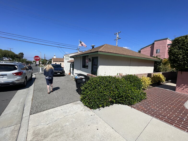 3690 Newton St, Torrance, CA for sale - Building Photo - Image 3 of 5