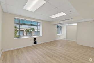 345 Royal Hawaiian Ave, Honolulu, HI for lease Interior Photo- Image 2 of 10