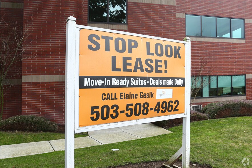 9310 NE Vancouver Mall Dr, Vancouver, WA for sale - Building Photo - Image 2 of 7