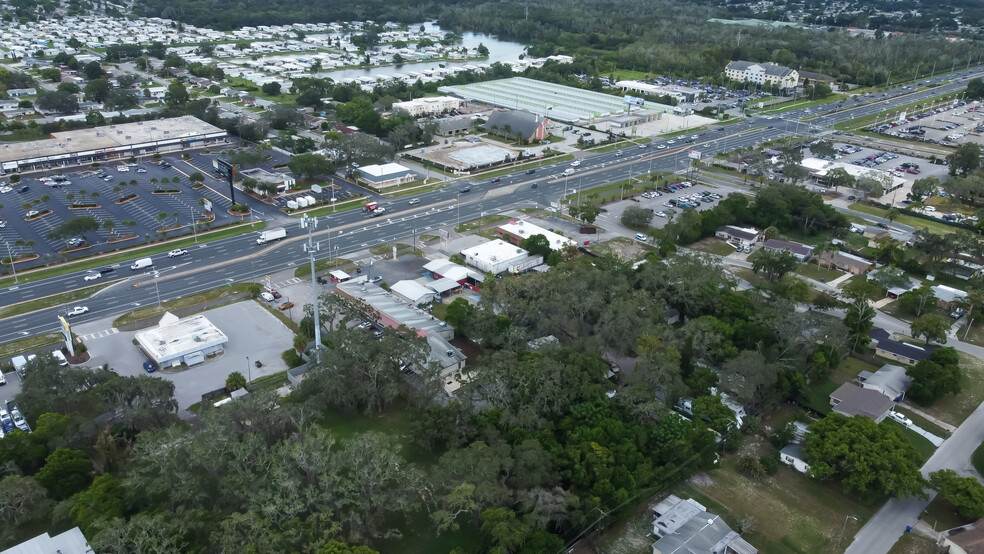 3333 US Highway 19, Holiday, FL à vendre - Photo du bâtiment - Image 1 de 1