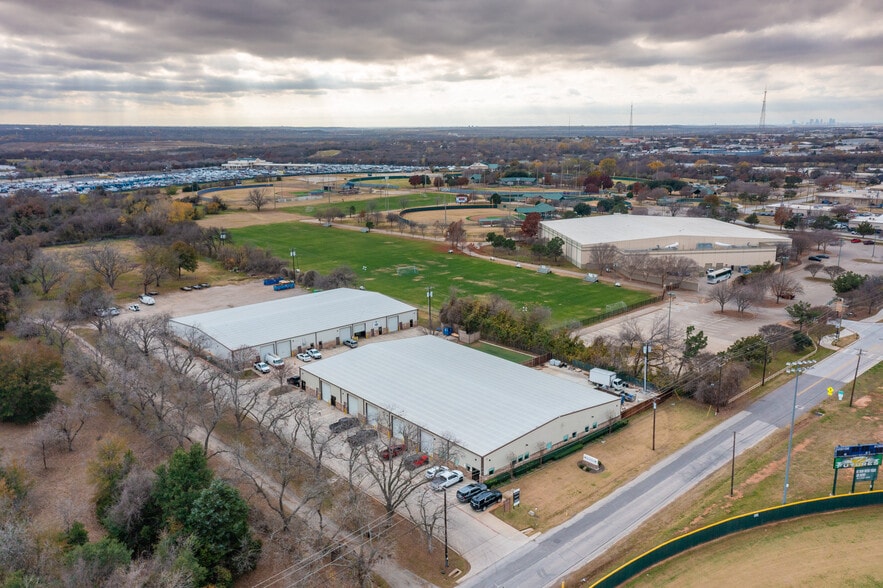 12124 S Pipeline Rd, Euless, TX for lease - Building Photo - Image 3 of 13