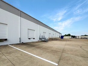 3916 Gattis School Rd, Round Rock, TX for lease Building Photo- Image 2 of 12