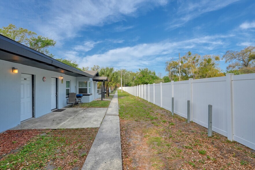 518 N Orange Blossom Trl, Orlando, FL à vendre - Photo du bâtiment - Image 2 de 12