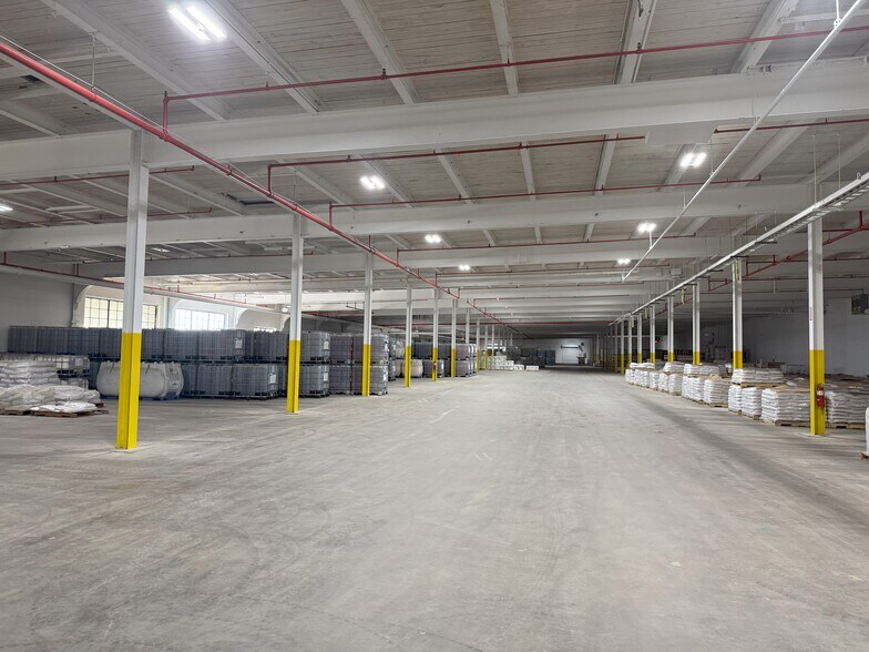 1501 S 19th St, Mattoon, IL à louer - Photo du bâtiment - Image 3 de 9