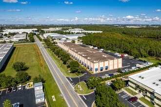 6600-6626 Kingspointe Pky, Orlando, FL - AERIAL  map view