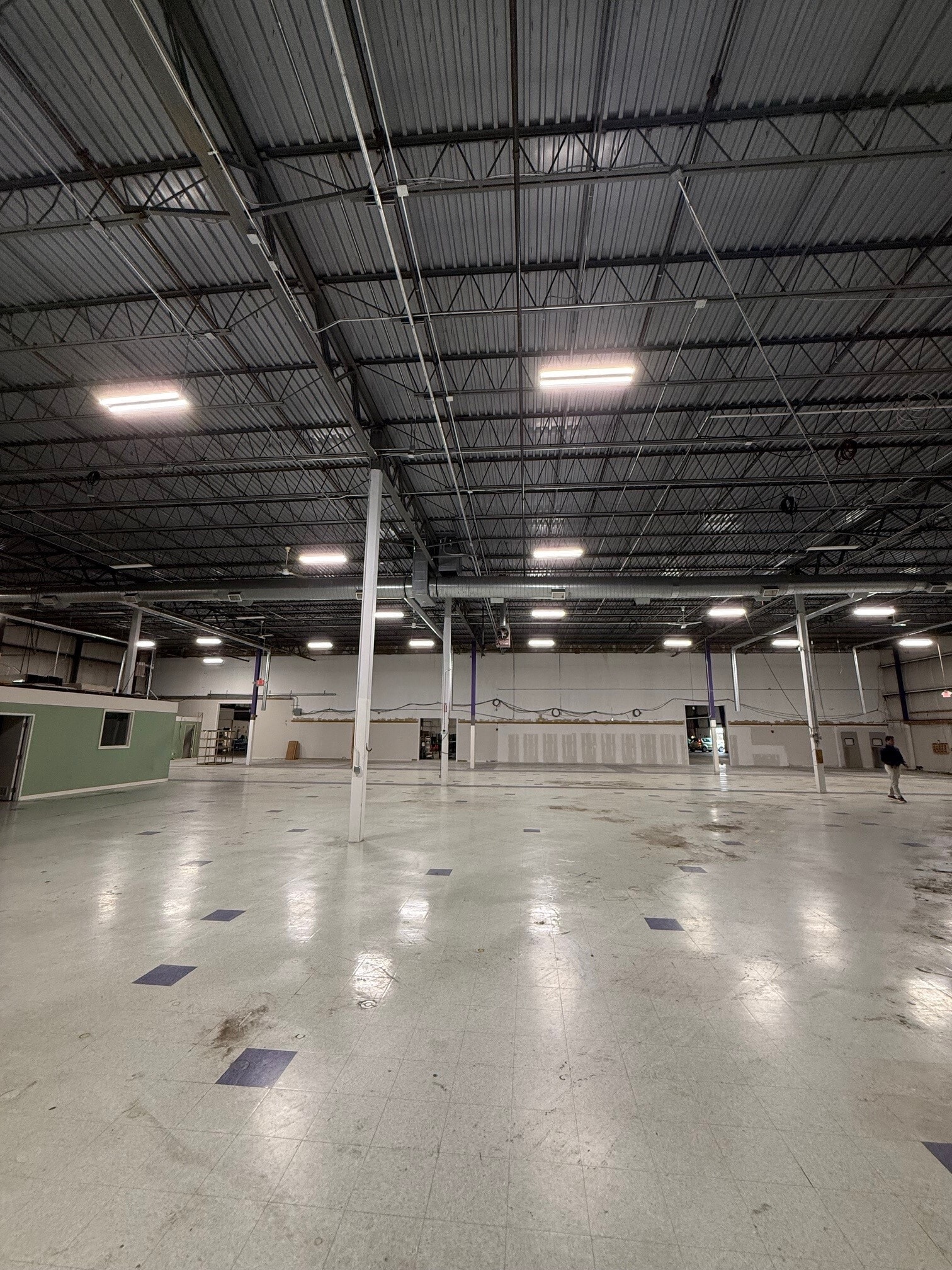 92 Blandin Ave, Framingham, MA for lease Interior Photo- Image 1 of 1