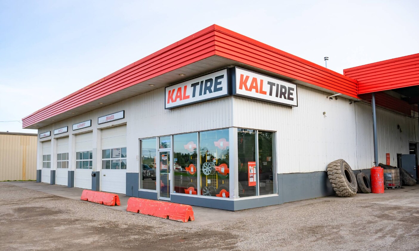 Retail in for sale Building Photo- Image 1 of 1