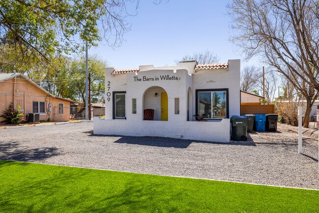 More details for 2709 E Willetta St, Phoenix, AZ - Multifamily for Sale