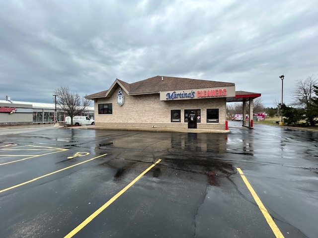 8601 75th St, Kenosha, WI for lease - Building Photo - Image 2 of 4