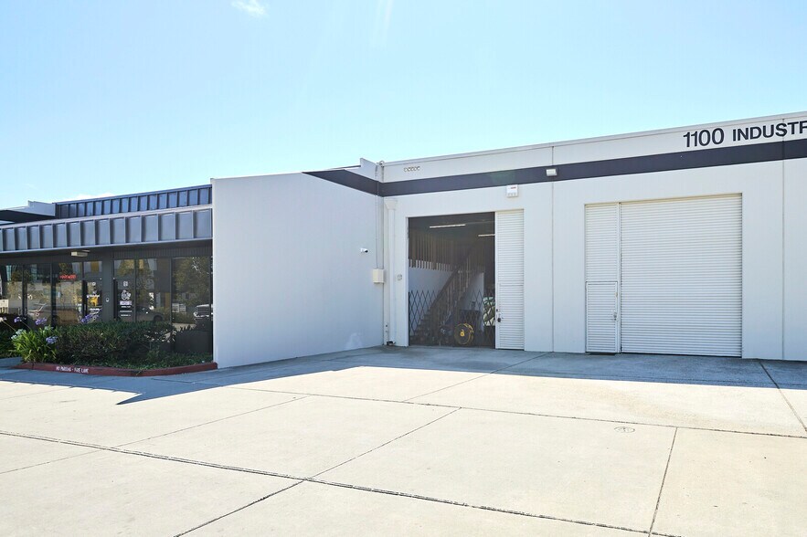 1100 Industrial Rd, San Carlos, CA à vendre - Photo du bâtiment - Image 2 de 8