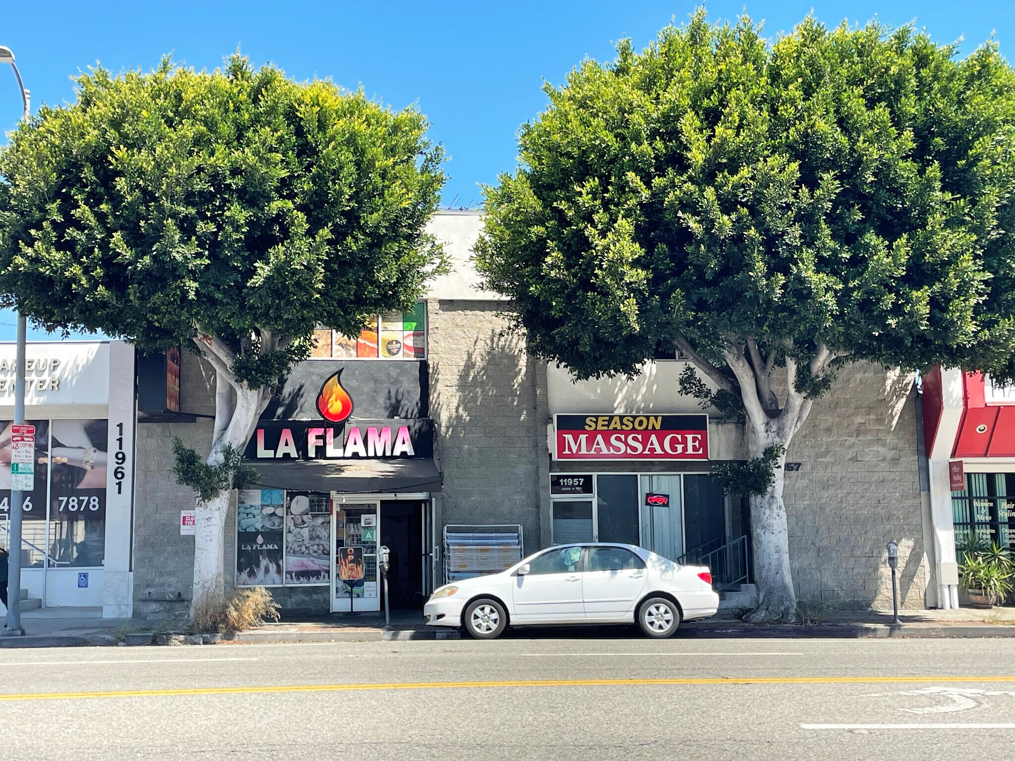 11957 Santa Monica Blvd, Los Angeles, CA for lease Primary Photo- Image 1 of 31