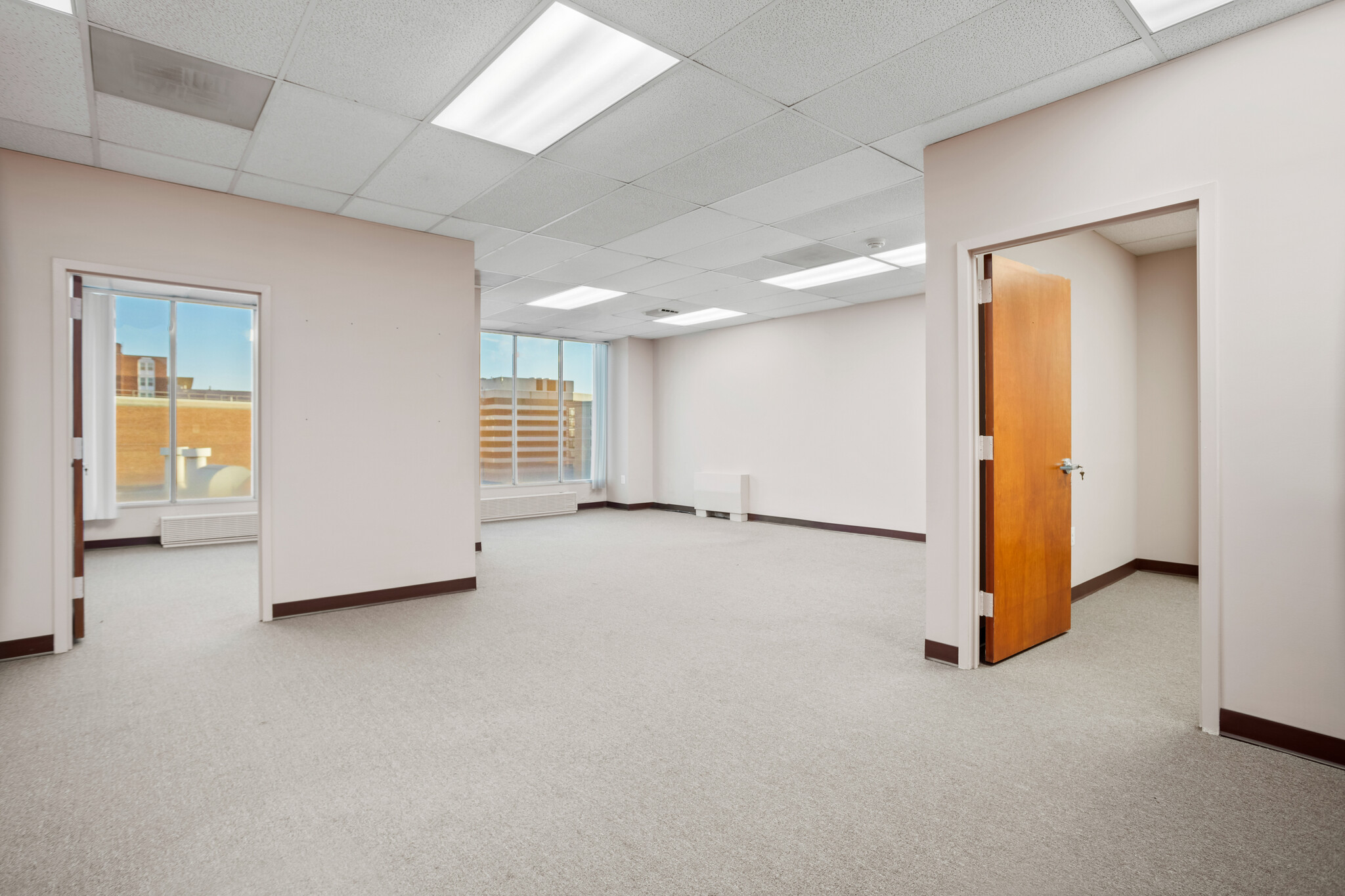8720 Georgia Ave, Silver Spring, MD for lease Interior Photo- Image 1 of 2
