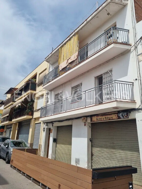 Immeuble residentiel dans Sant Pere de Ribes, Barcelona à vendre Photo du bâtiment- Image 1 de 5