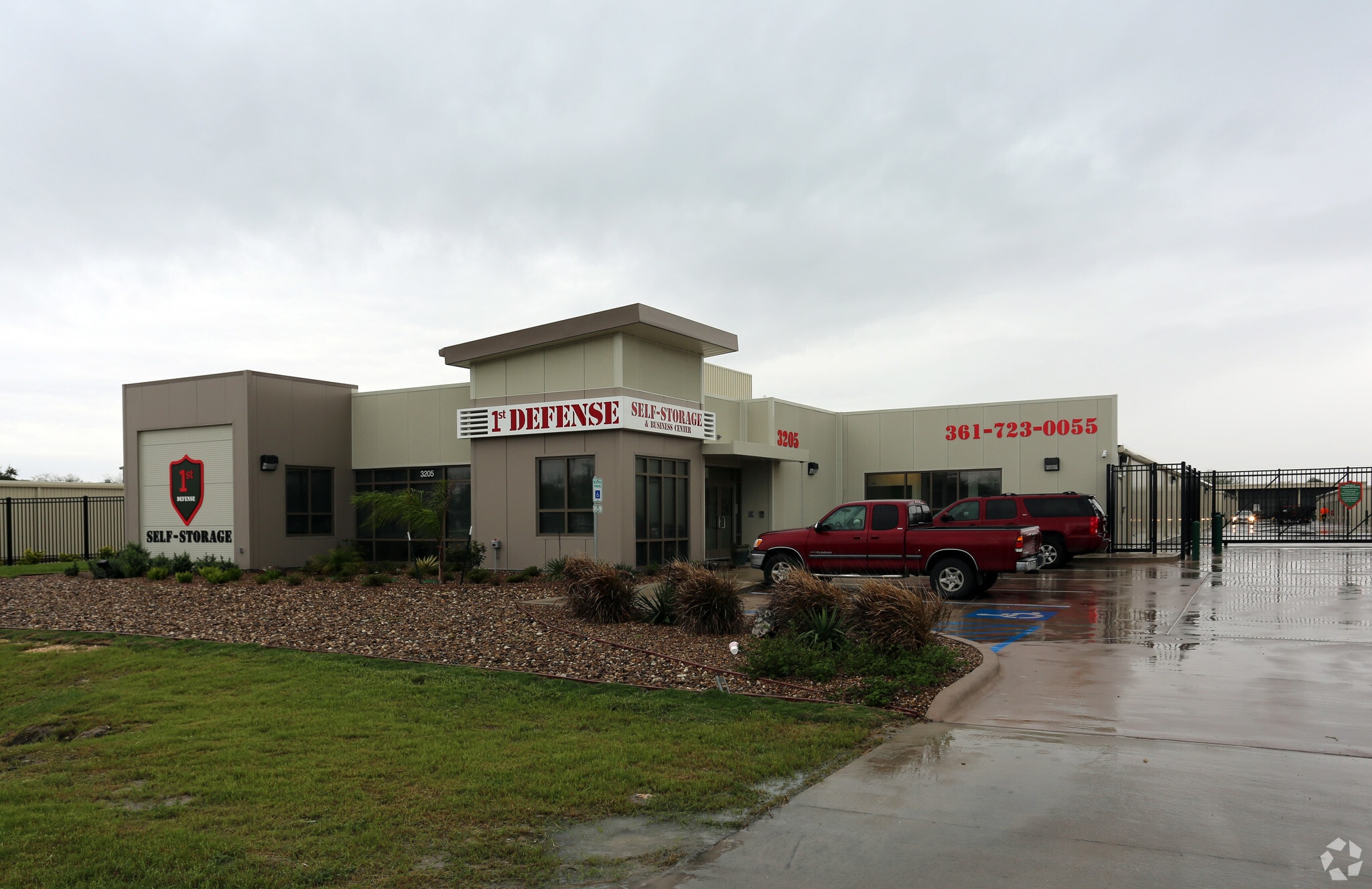 3205 Rodd Field Rd, Corpus Christi, TX for lease Building Photo- Image 1 of 3