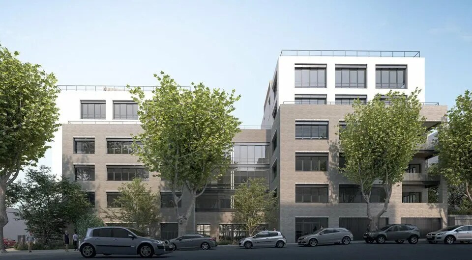 Office in Lyon for sale Building Photo- Image 1 of 13