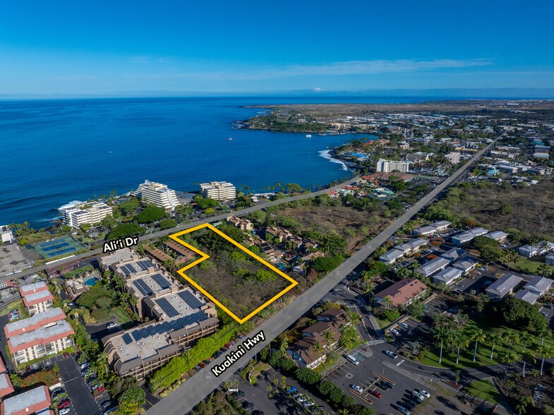 75-5849 Alii Drive, Kailua Kona, HI à vendre - Photo du bâtiment - Image 3 de 3