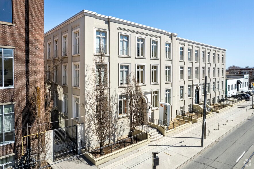 173 Dufferin St, Toronto, ON à louer - Photo du bâtiment - Image 2 de 6