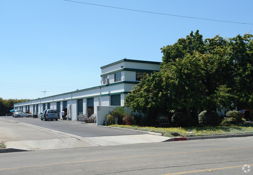 2261 Palma Dr, Ventura, CA à vendre - Photo principale - Image 1 de 8
