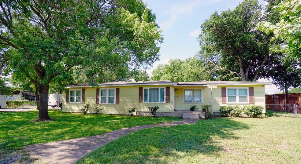 3905 Prairie Ln, Austin, TX for sale - Building Photo - Image 1 of 25