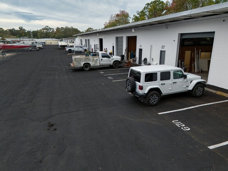 4549 St Augustine Rd, Jacksonville, FL for lease - Building Photo - Image 3 of 17
