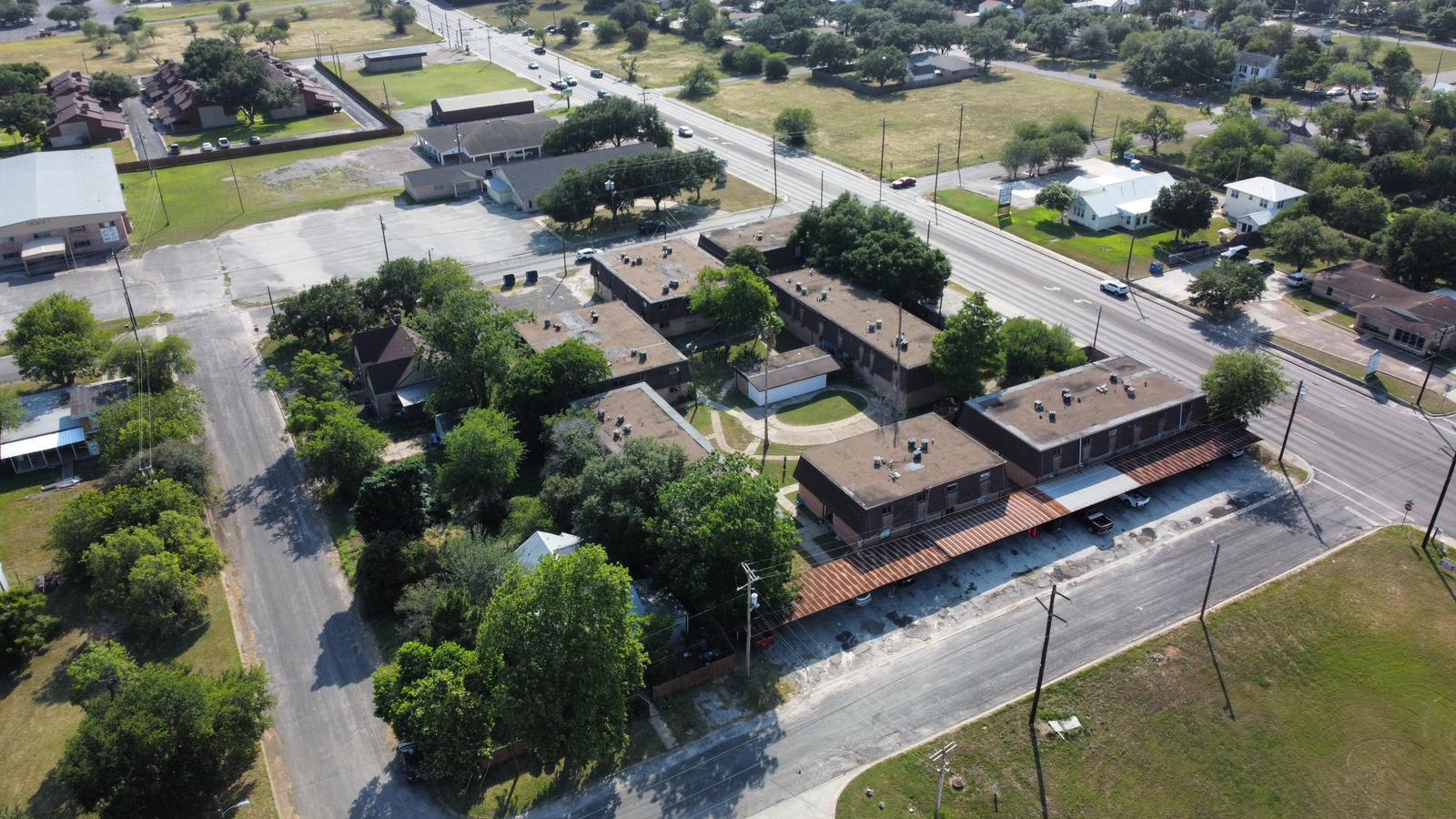 1200 E Houston St, Beeville, TX à vendre Photo du b timent- Image 1 de 1