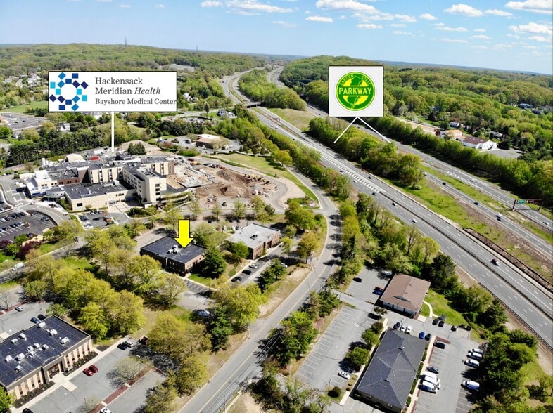 721 N Beers St, Holmdel, NJ for sale - Building Photo - Image 2 of 20