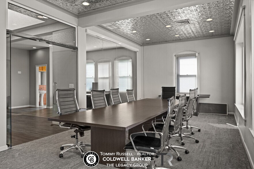 143 S Center St, Casper, WY for lease - Building Photo - Image 2 of 9