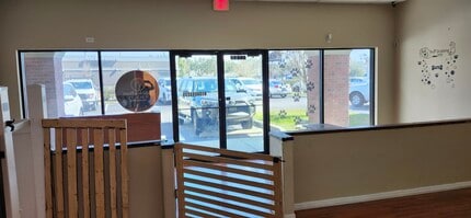 18450-18478 N U.S. Highway 41, Lutz, FL for lease Interior Photo- Image 2 of 6