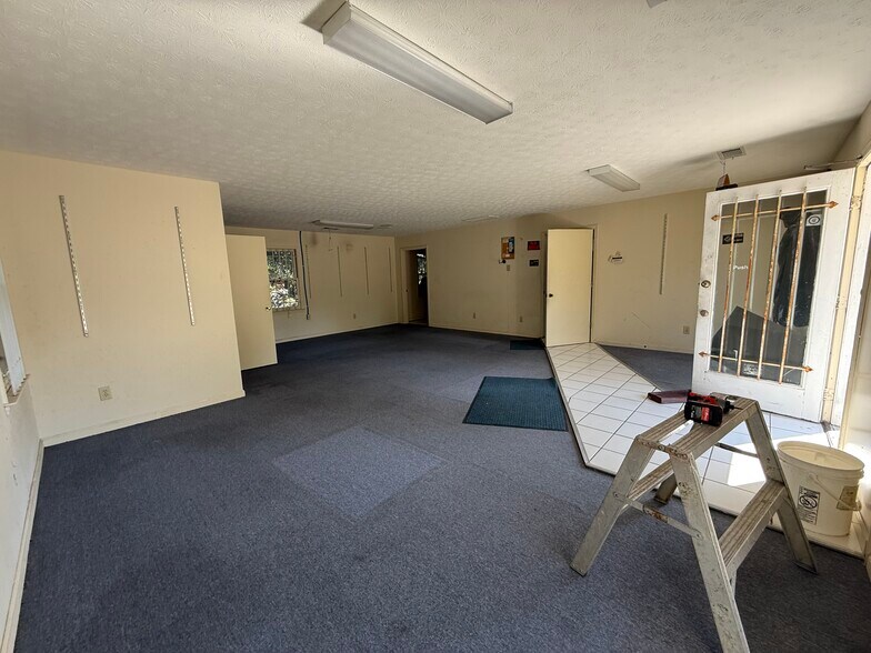 5313 Buena Vista Rd, Columbus, GA à vendre - Photo du bâtiment - Image 3 de 15