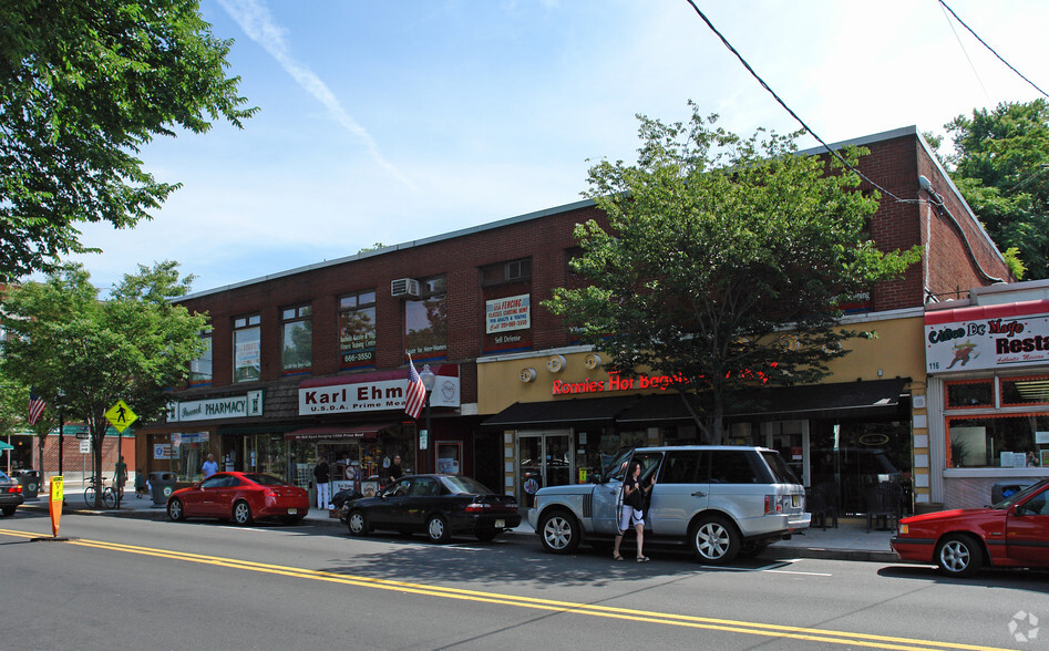 118-124 Broadway, Hillsdale, NJ for lease - Building Photo - Image 2 of 3