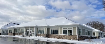 400-402 Fox Glen, Barrington, IL à louer Photo du bâtiment- Image 2 de 14