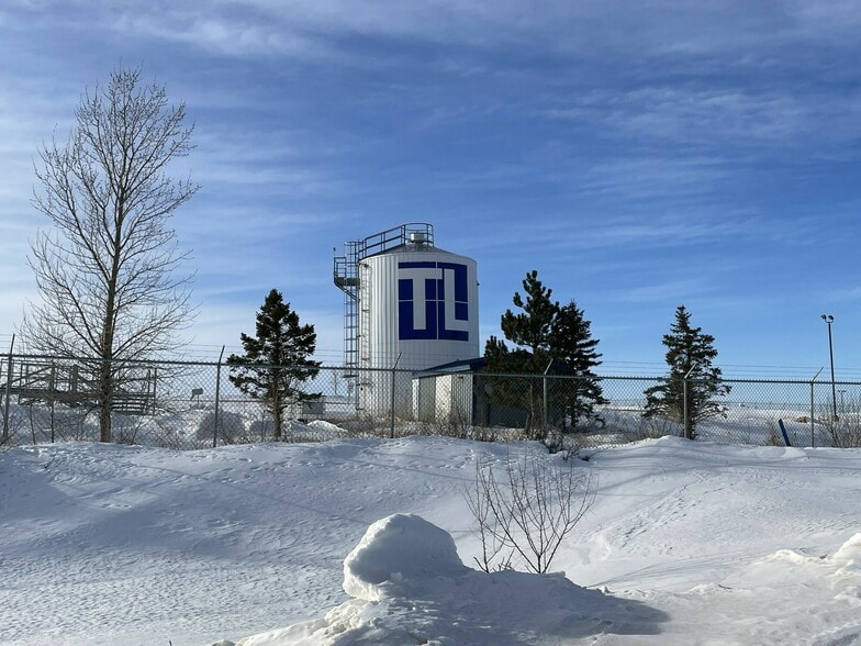 10935 27J St SW, Dickinson, ND à vendre - Photo du bâtiment - Image 3 de 3