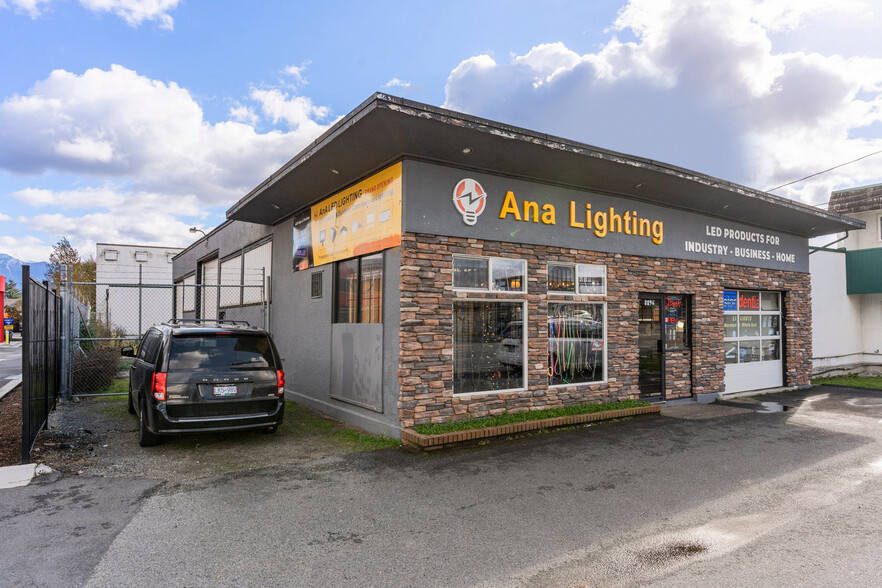 8896 Young Rd, Chilliwack, BC for lease - Building Photo - Image 2 of 15