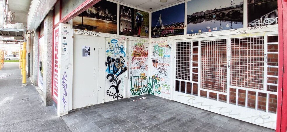 Praza Valentín García Escudero, 4, Pontevedra, Pontevedra for sale - Building Photo - Image 3 of 21