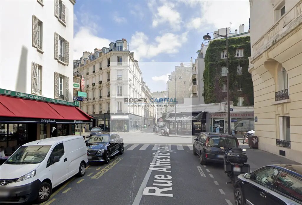 Retail in Paris for lease Building Photo- Image 1 of 2