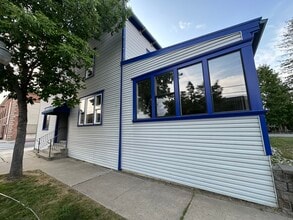 202 S 1st Ave, Sandpoint, ID for lease Building Photo- Image 2 of 19