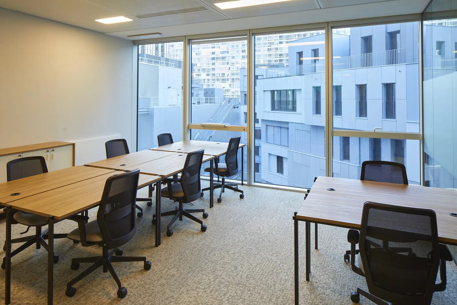 Coworking Space in Paris for lease Interior Photo- Image 1 of 17